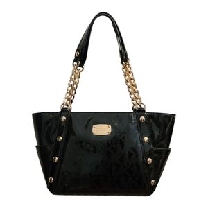 MICHAEL KORS NWT Delancy Signature Black Patent Leather Shoulder Tote Medium